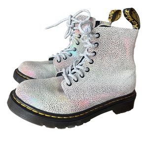 Dr. Martens Rainbow Kidray unisex-child 1460 Pascal (Little Kid)